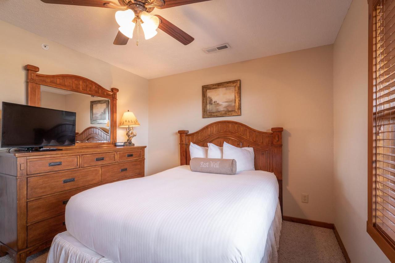 The At Table Rock 3*